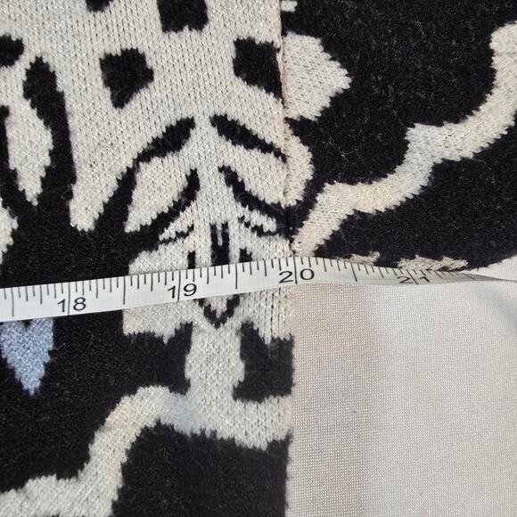 Maeve by Anthropologie Floral and Hearts Crewneck Sweater. Ret. $98 - Picture 7 of 8